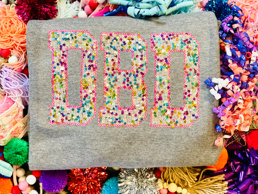 Embroidery Initial Tee with Colorful Sequin Fabric